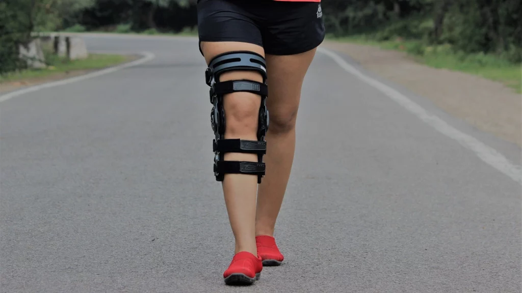 KGOI Knee braces for sports activity